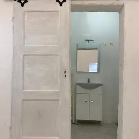 Chicchisanti * Castrignano del Capo