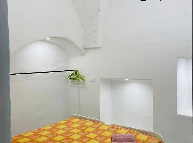 Chicchisanti بيت ضيافة 3*